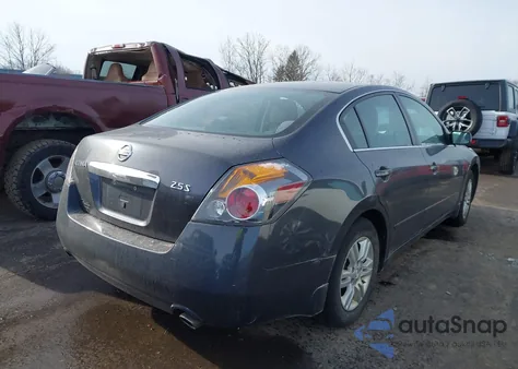 2010 Nissan Altima 2.5 S z USA, uszkodzony, nr VIN 1N4AL2AP7AN444652
